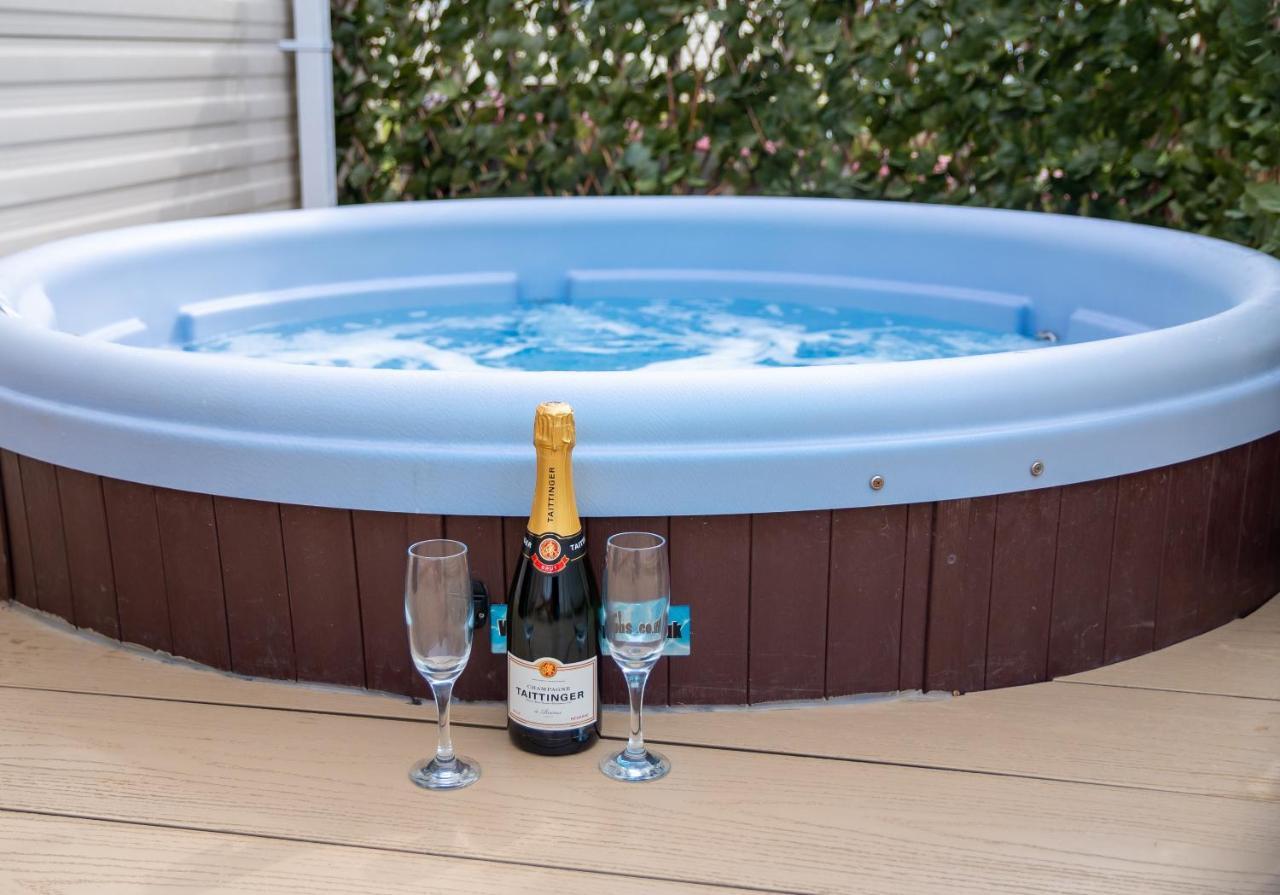 Luxury Lancaster Lodge - The Best Hot Tub Getaway! Tattershall Zewnętrze zdjęcie